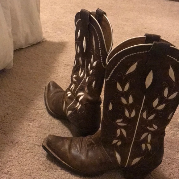 Ariat Shoes - Cowgirl boots